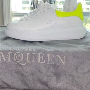 Oversized low-top sneakers.